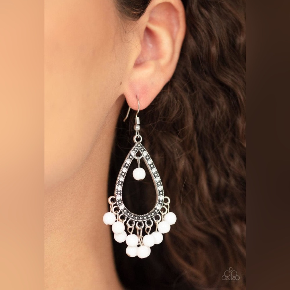 NWOT White Bead Sparkly Teardrop Earrings